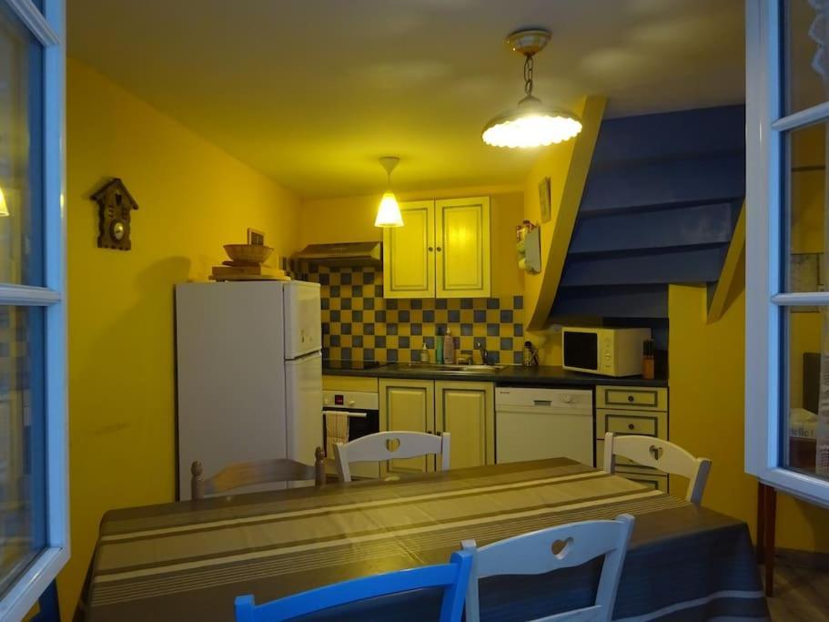 קאוטרט Maison Individuelle Au Centre Du Village 6/8 Pers. מראה חיצוני תמונה